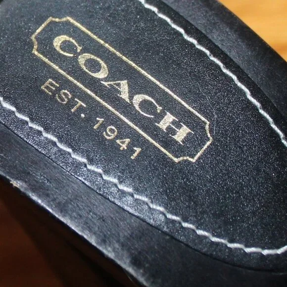 $195 Coach Cagney Wooden Heels Signature Turn Lock Sandals Slides 9.5 - Picture 6 of 8